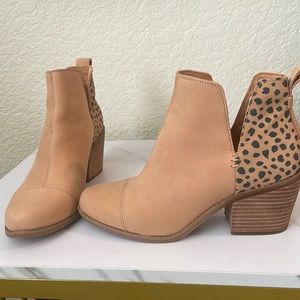 TOMS Women's Everly Cutout Fashion Boot